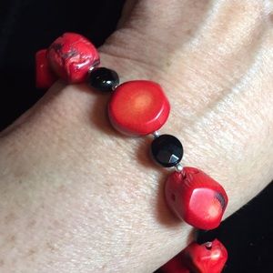 Bracelet chunky red coral, black onyx, sterling